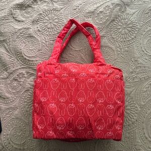 BAGGU Small Cloud Carry On Miffy Strawberry